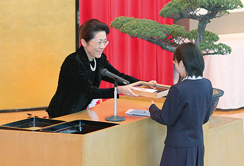 卒業証書授与の会